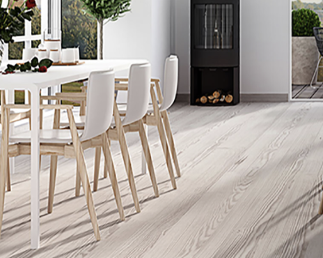 <a></a><strong>The Practicality of Luxury Vinyl Tile (LVT) in Kitchen Flooring</strong>